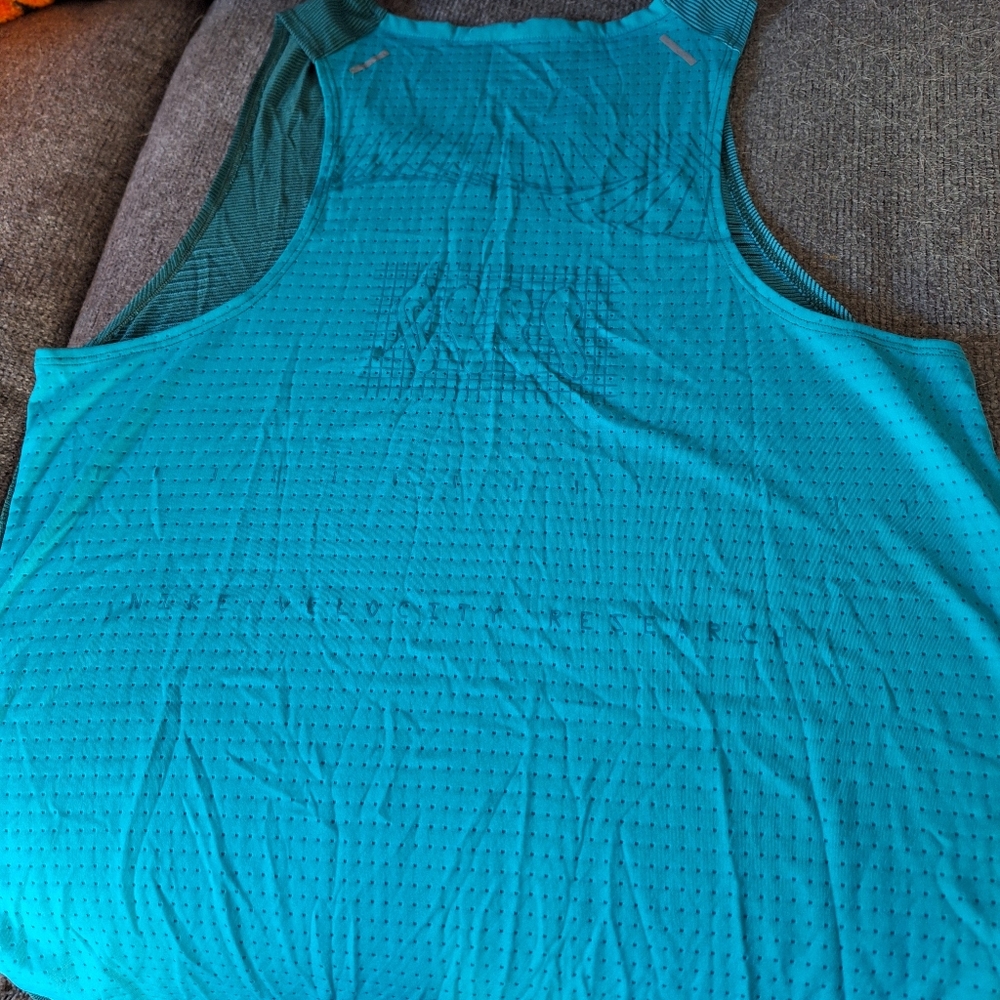 Used Nike Running Tank - Picture 3 of 3